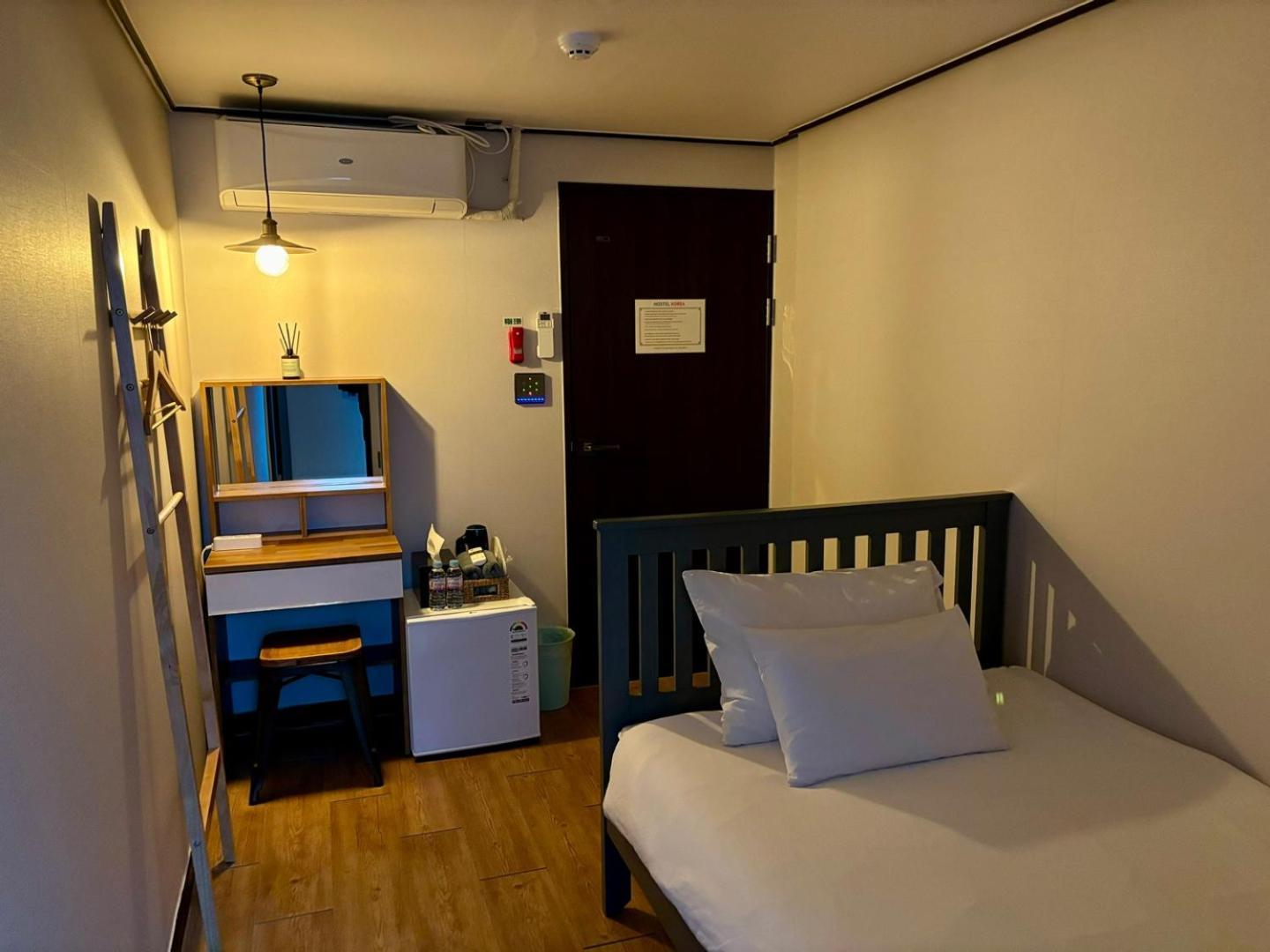 Hostel Korea - Ikseon Seoul Ngoại thất bức ảnh